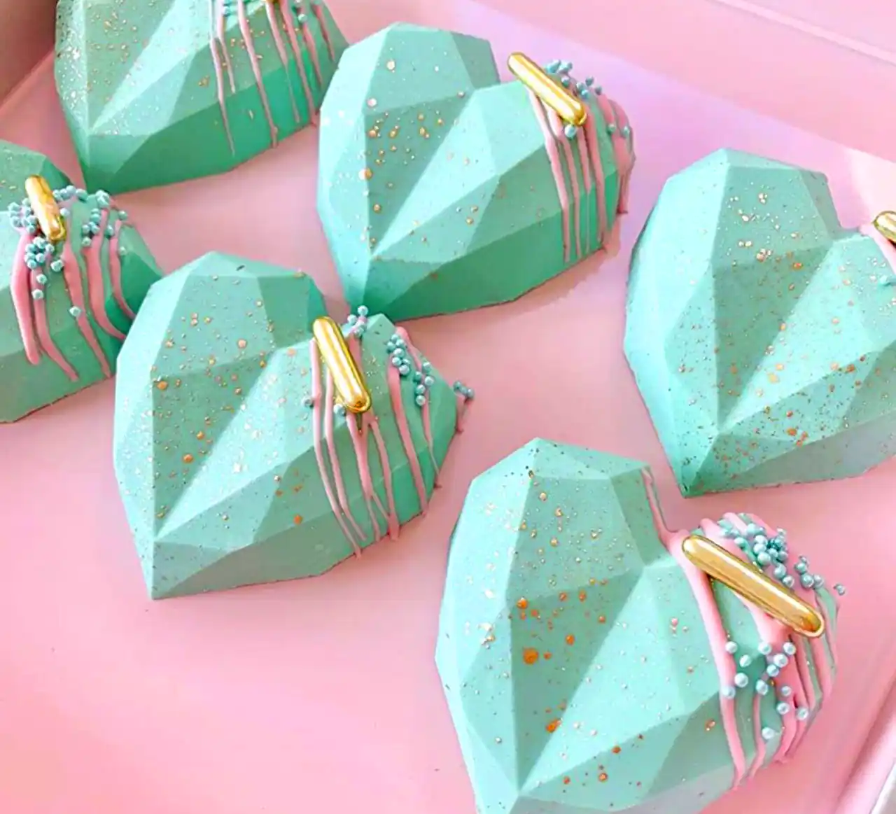 شکلات دستساز شیک هدیه