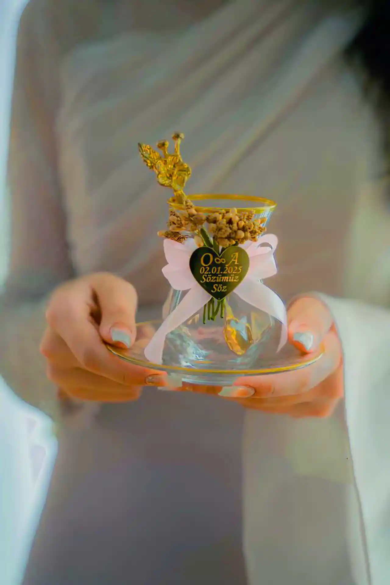 تزئین حرفه ای استکان چای خواستگاری