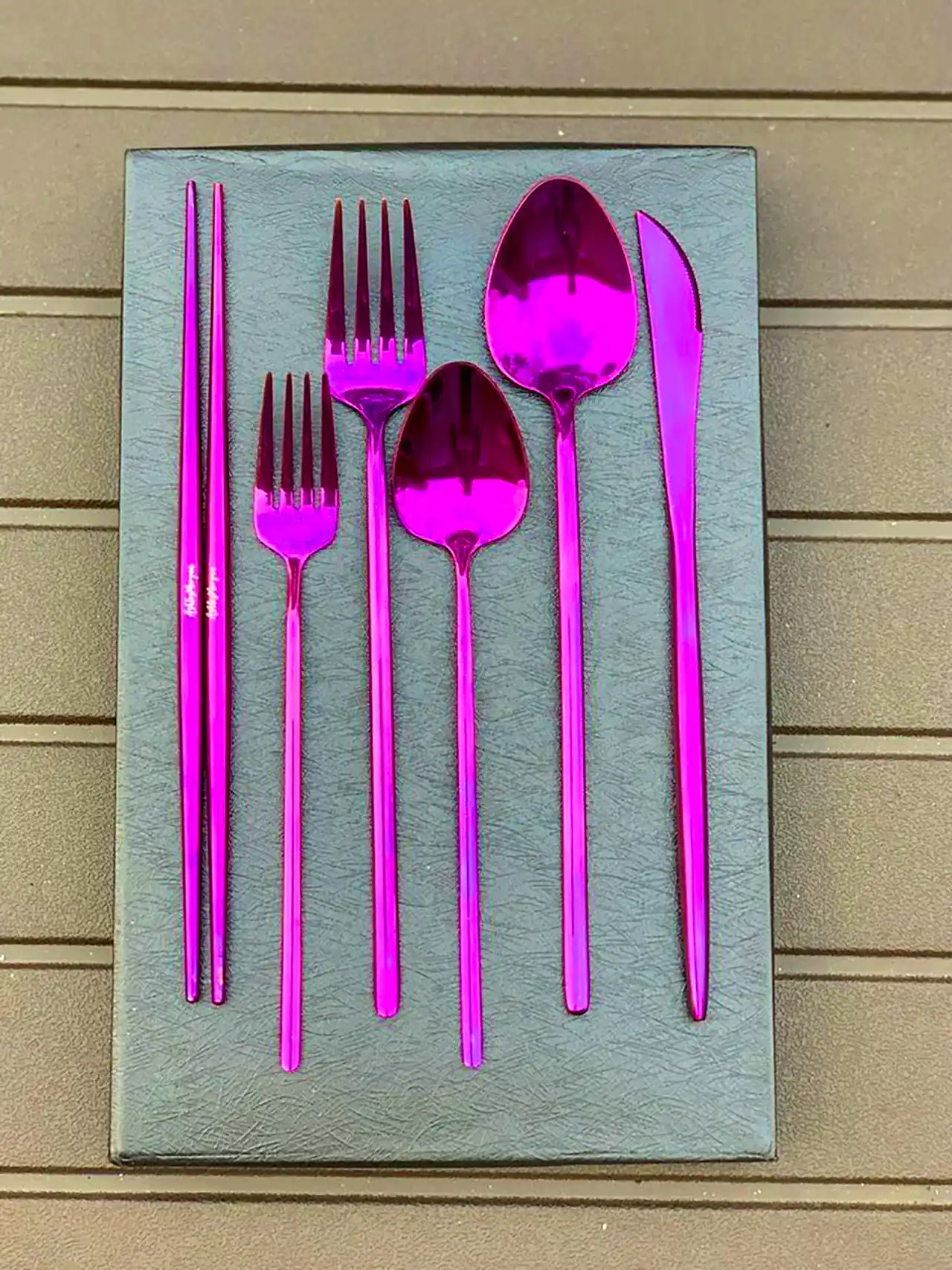 ظروف آشپزخانه فانتزی بنفش 