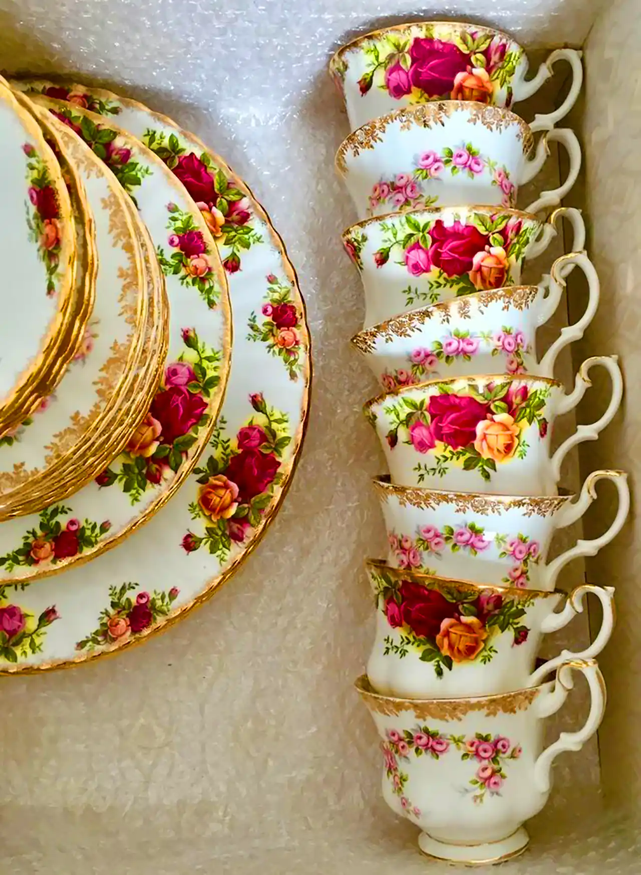 ظروف پذیرایی کلاسیک مدرن