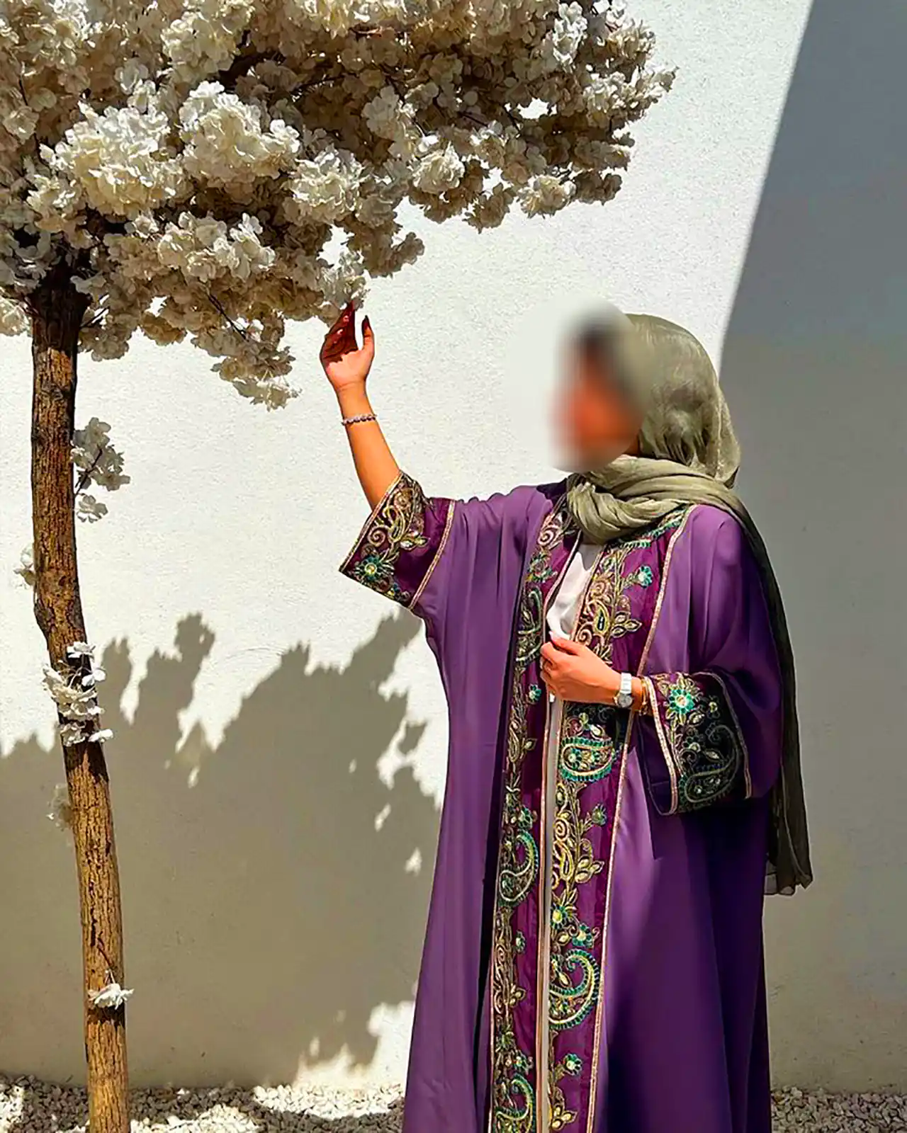 عبا برند لوکس 