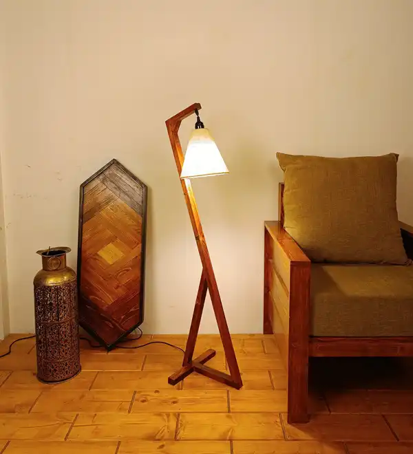 آباژور ایستاده چوبی مدرن + دکوراسیونی اصیل،خاصِ شما؛با آباژور ایستاده چوبی مدرن