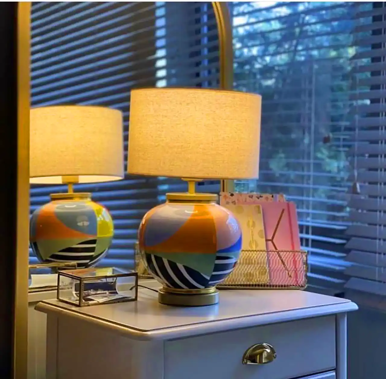 آباژور فانتزی برای بالای تخت