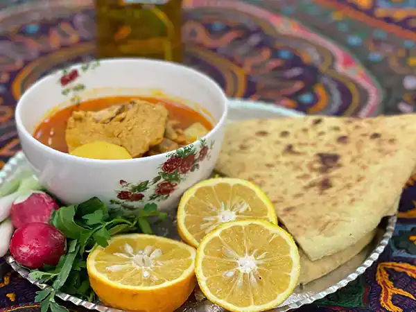 تعبیر خواب آبگوشت مرغ + برای زن متاهل و باردار و دختر مجرد و از دید مولف