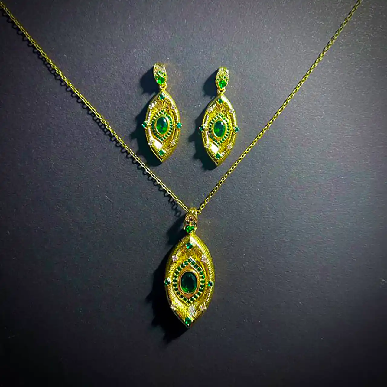 اکسسوری فشن هنری 