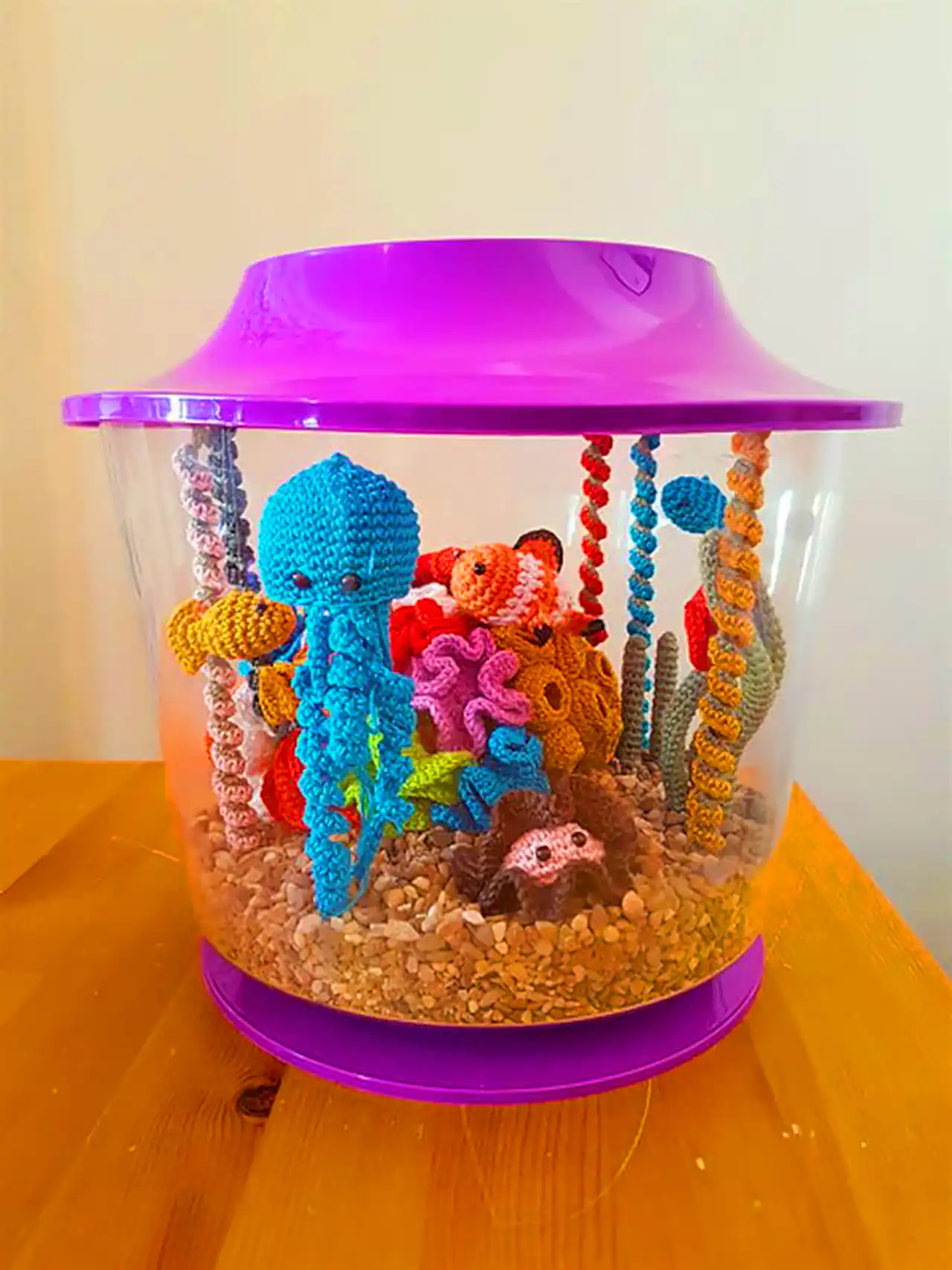 آکواریوم بافتنی هنری