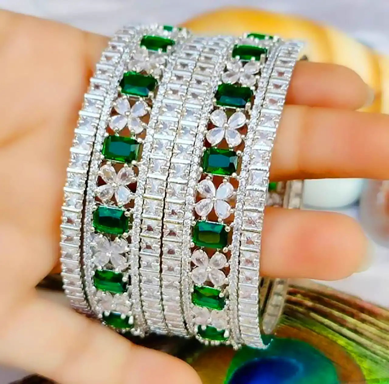 النگو با سنگ جواهر لوکس