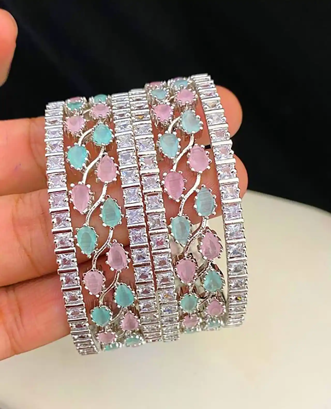 النگو با سنگ جواهر لوکس