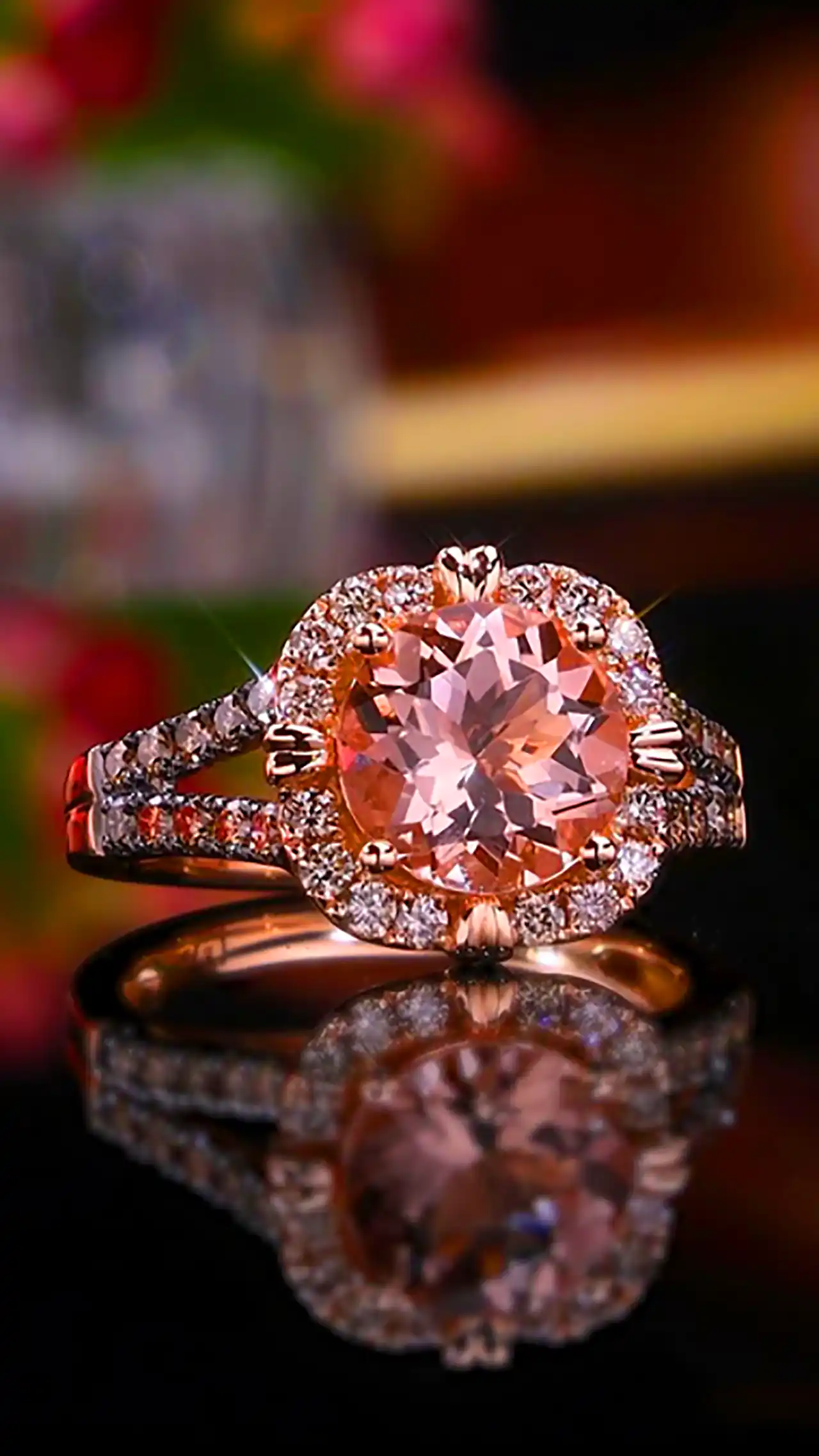 انگشتر لاکچری با نگین درشت