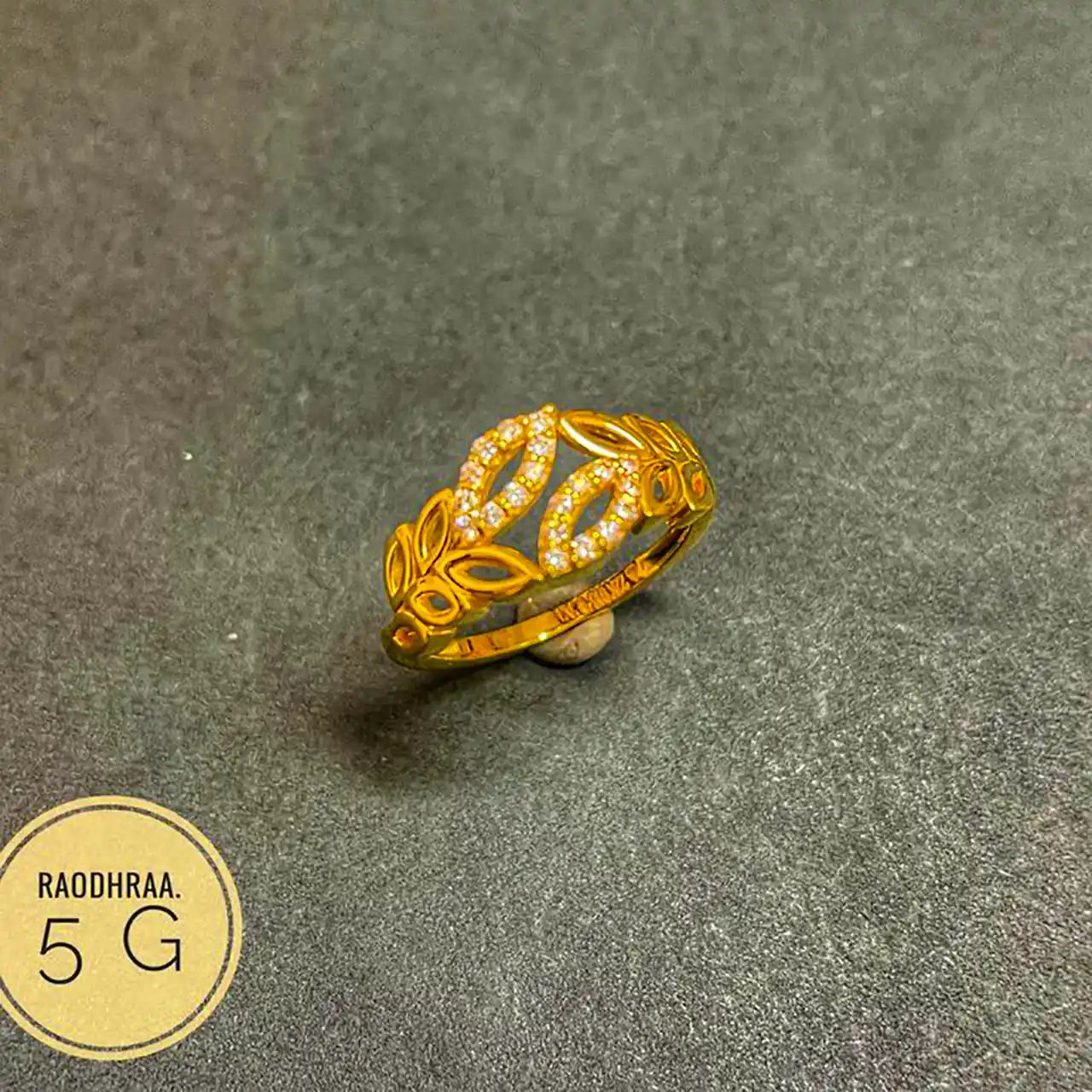 انگشتر طلا با نگین شیک