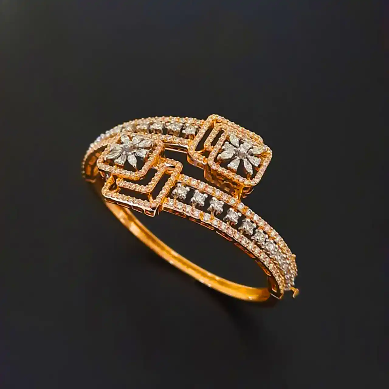 انگشتر طلا با نگین شیک