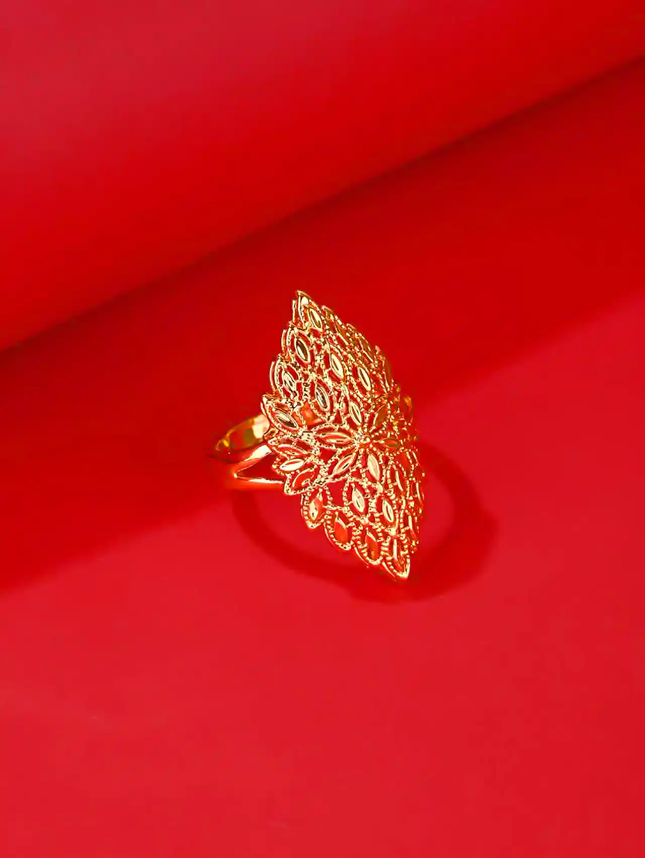 انگشتر طلا مدروز 