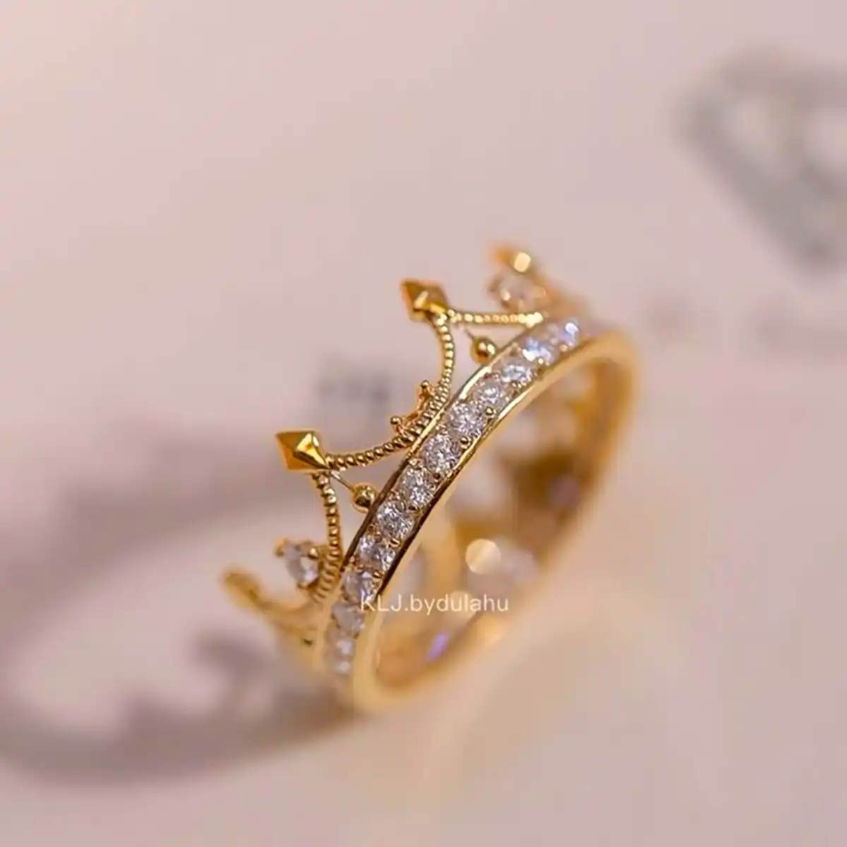 انگشتر طلا تاج