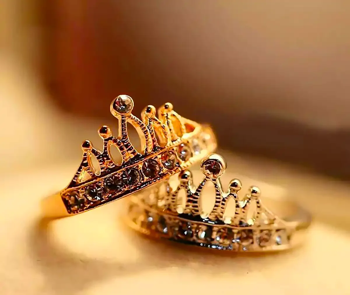 انگشتر طلا تاج