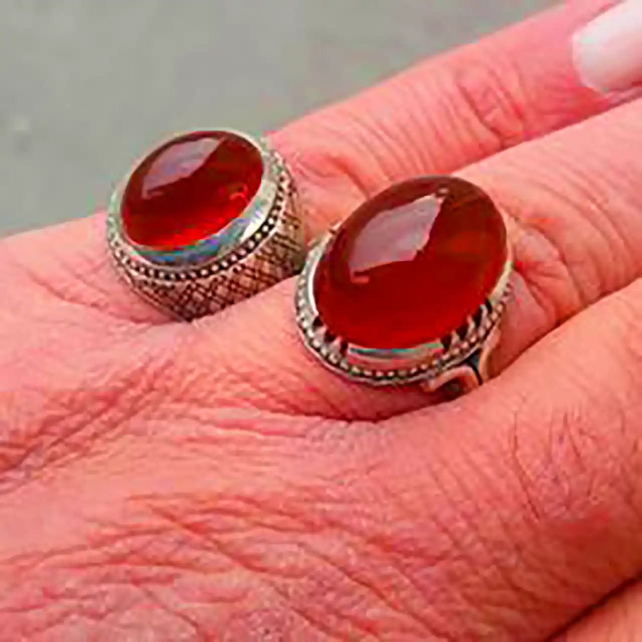 انگشتر مردانه با عقیق قهوه ای