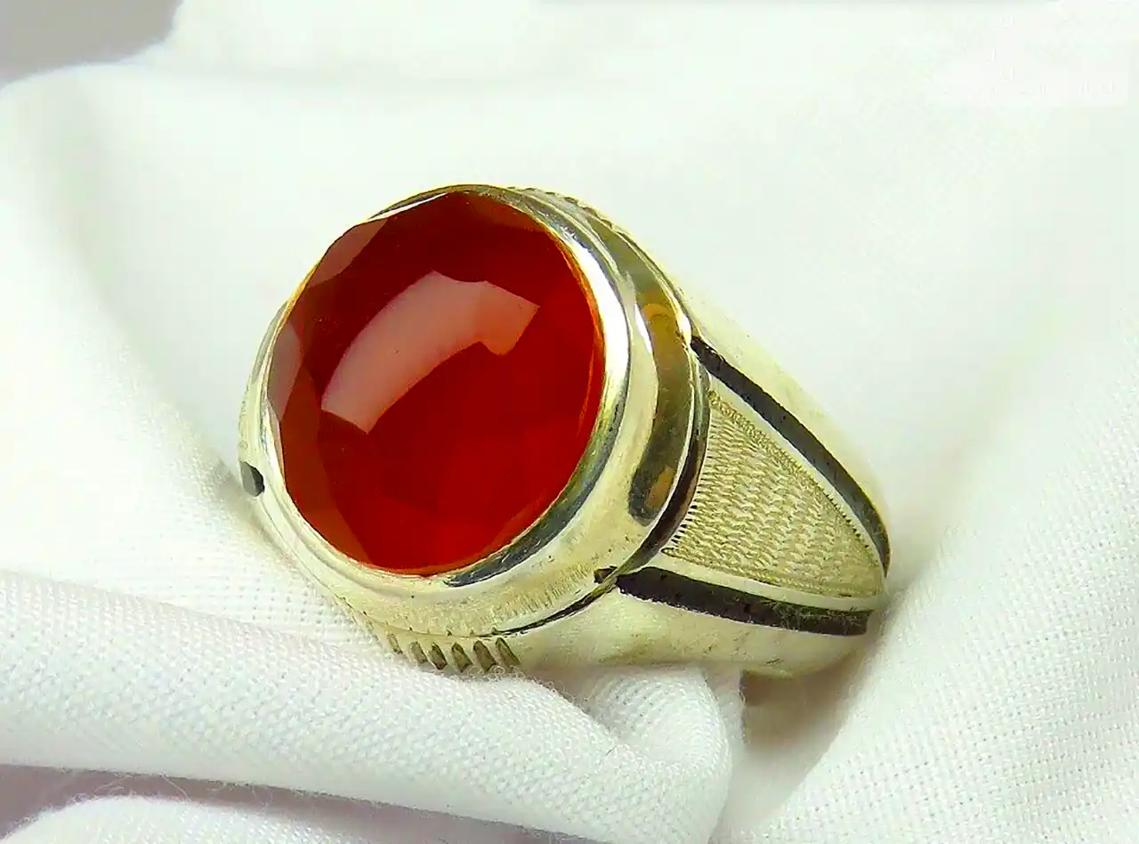 انگشتر مردانه با عقیق قهوه ای