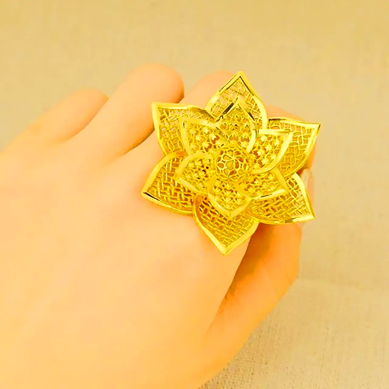 انگشتر طلا گل 5 بعدی