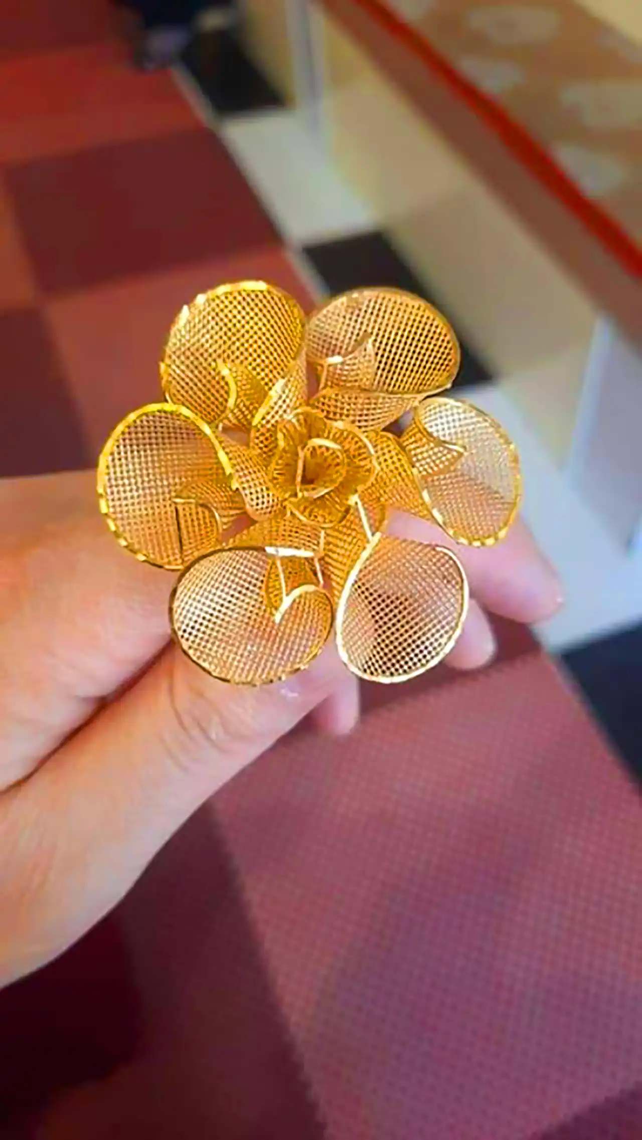 انگشتر طلا گل 5 بعدی