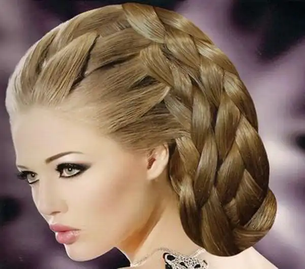 تعبیر خواب آرایش موی سر + برای زن متاهل و باردار و دختر مجرد