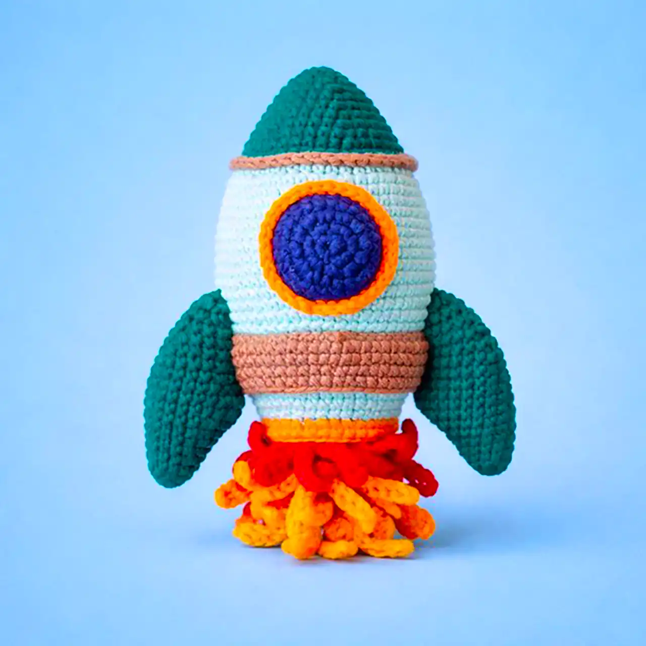 عروسک موشک بافتنی