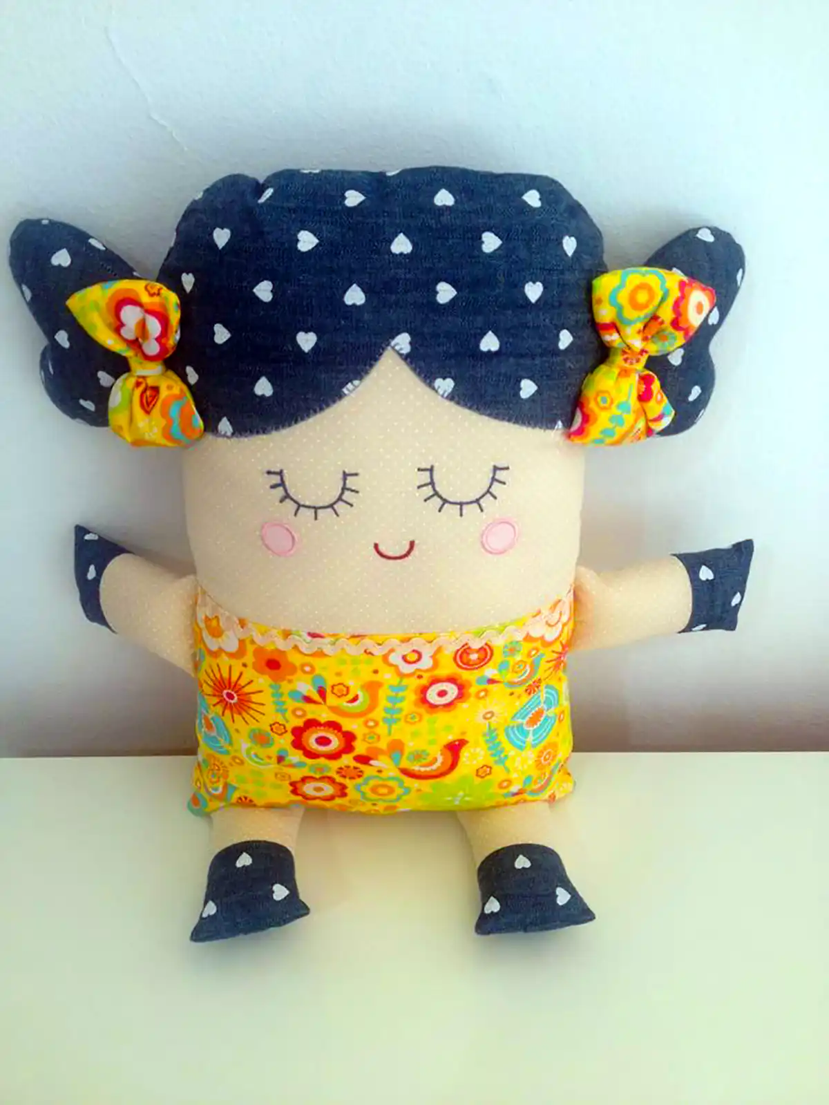 عروسک پارچه ای بامزه