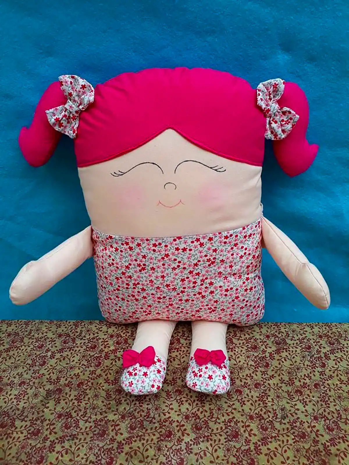 عروسک پارچه ای بامزه