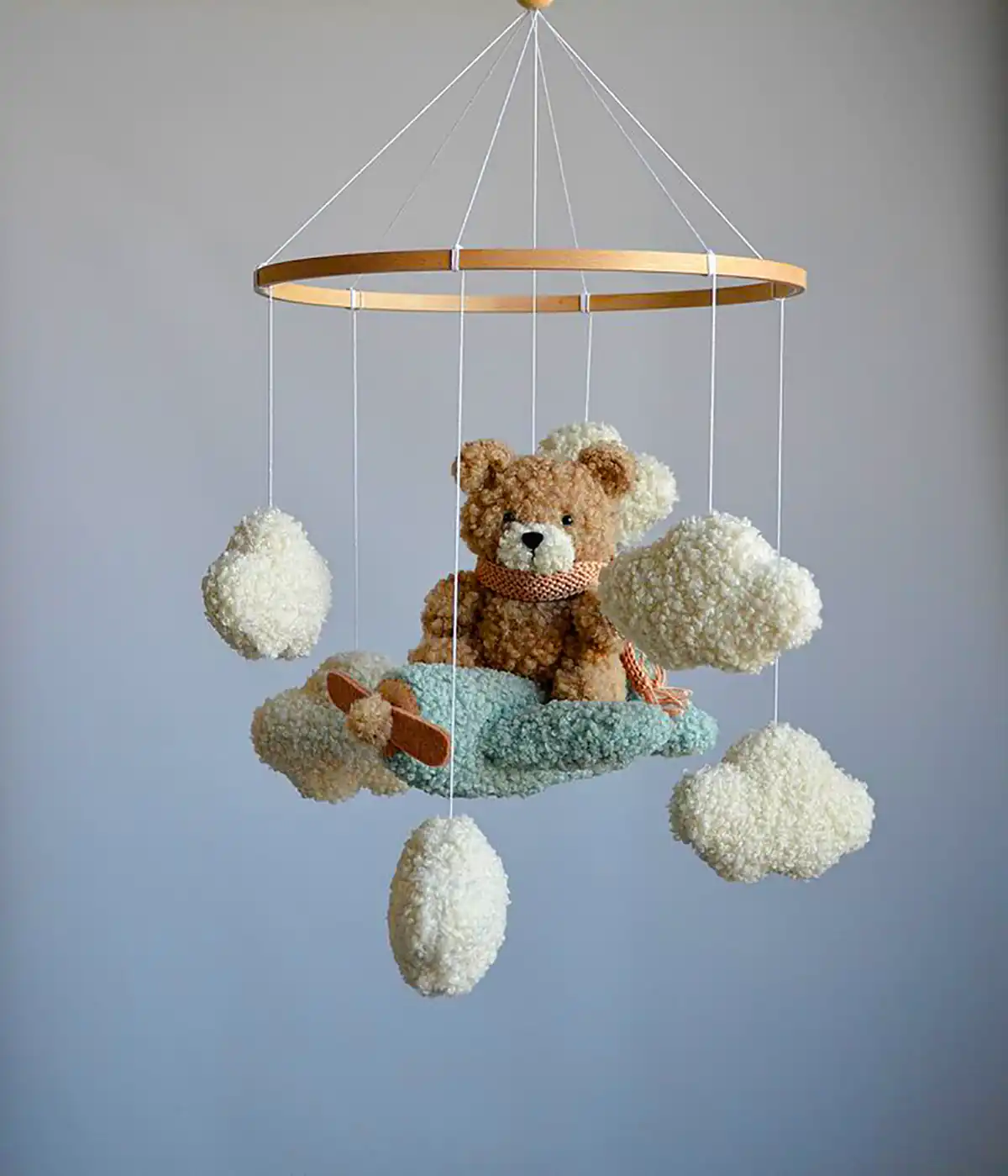 آویز بالا تخت نوزادی