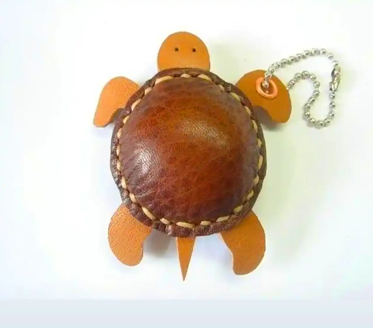 آویز چرمی دست دوز