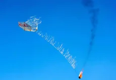 تعبیر خواب بادبادک در آسمان + برای زن متاهل و باردار و دختر مجرد و از دید مولف