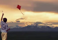 تعبیر خواب بادبادک گرفتن + برای زن متاهل و باردار و دختر مجرد و از دید مولف