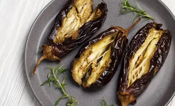 تعبیر خواب بادمجان پخته شده + برای زن متاهل و باردار و دختر مجرد و از دید مولف