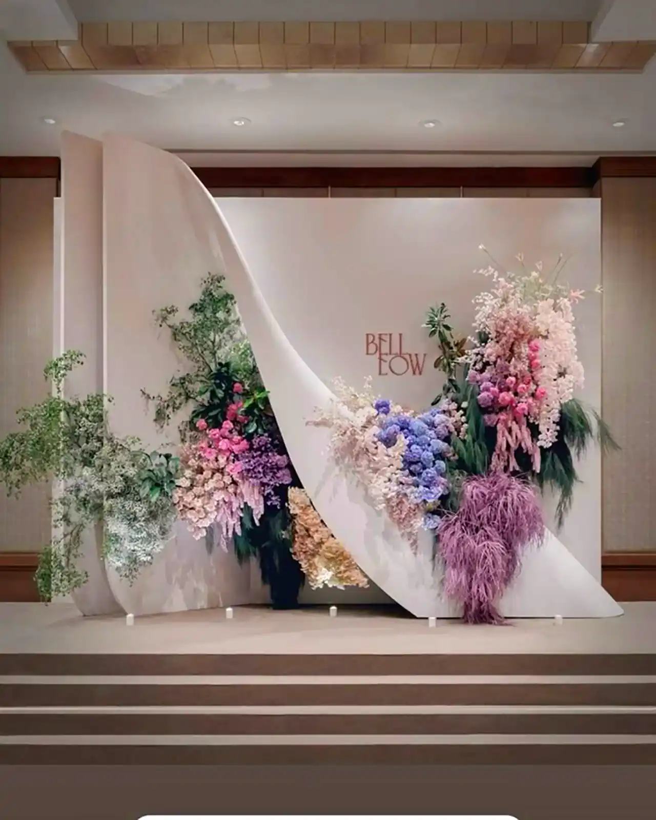 بکدراپ خاص برای جشن نامزدی