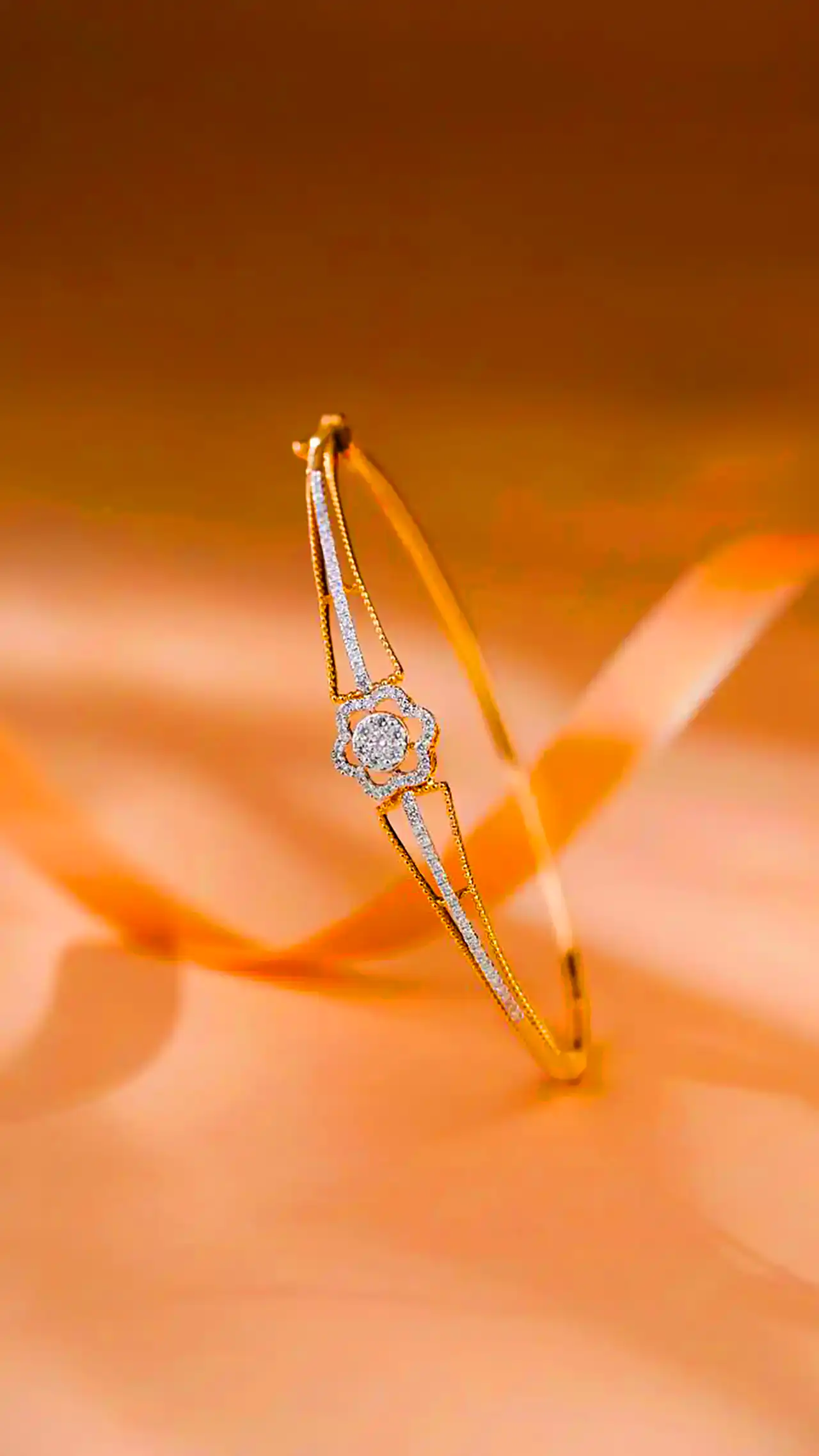 بنگل طلا ظریف دخترانه