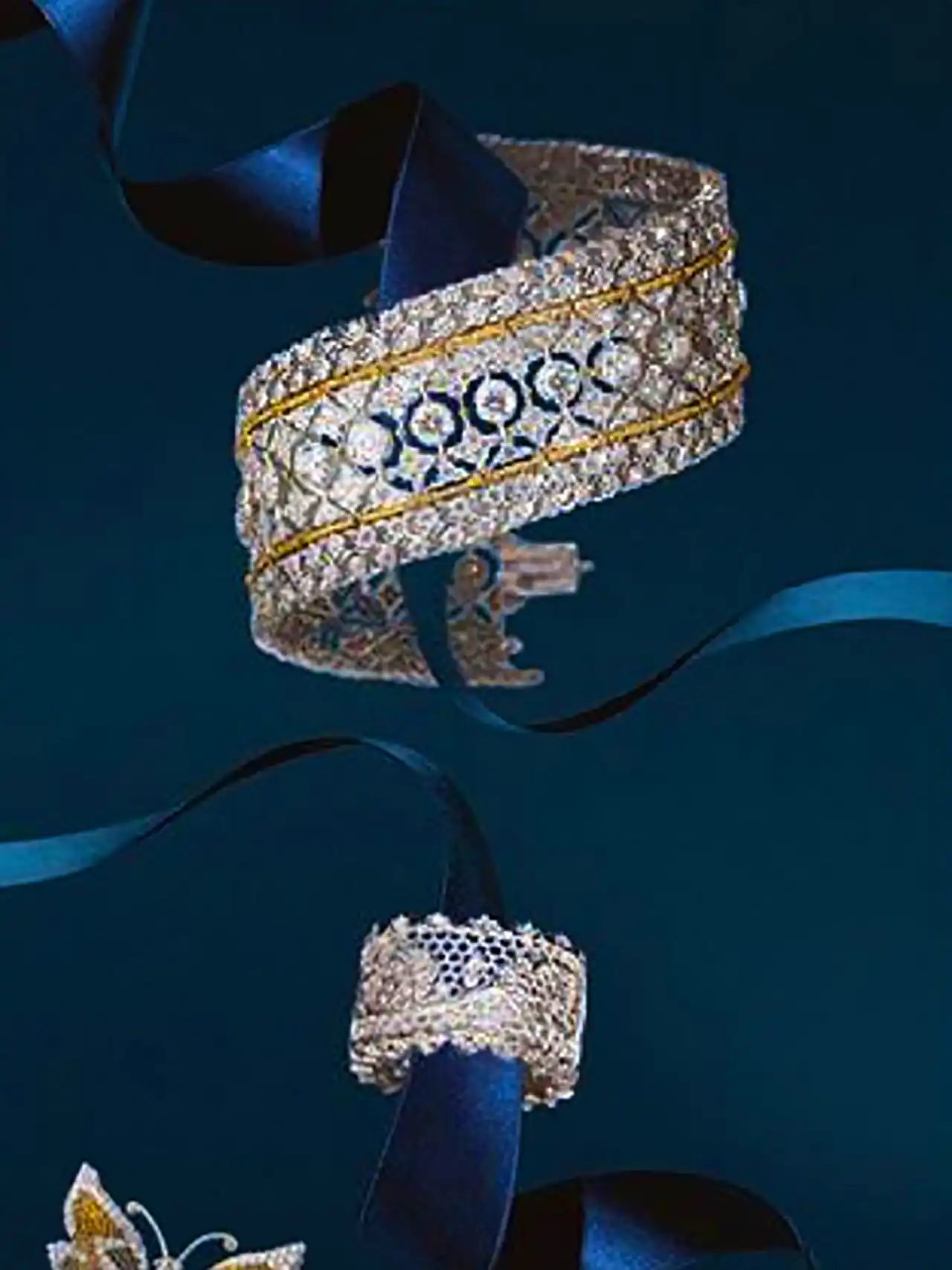 بنگل جواهرنشان لوکس