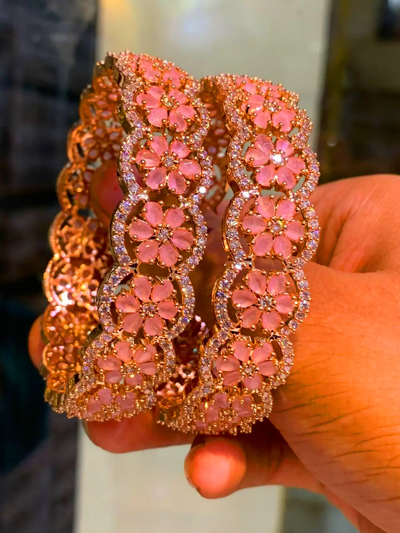 بنگل جواهرنشان لاکچری