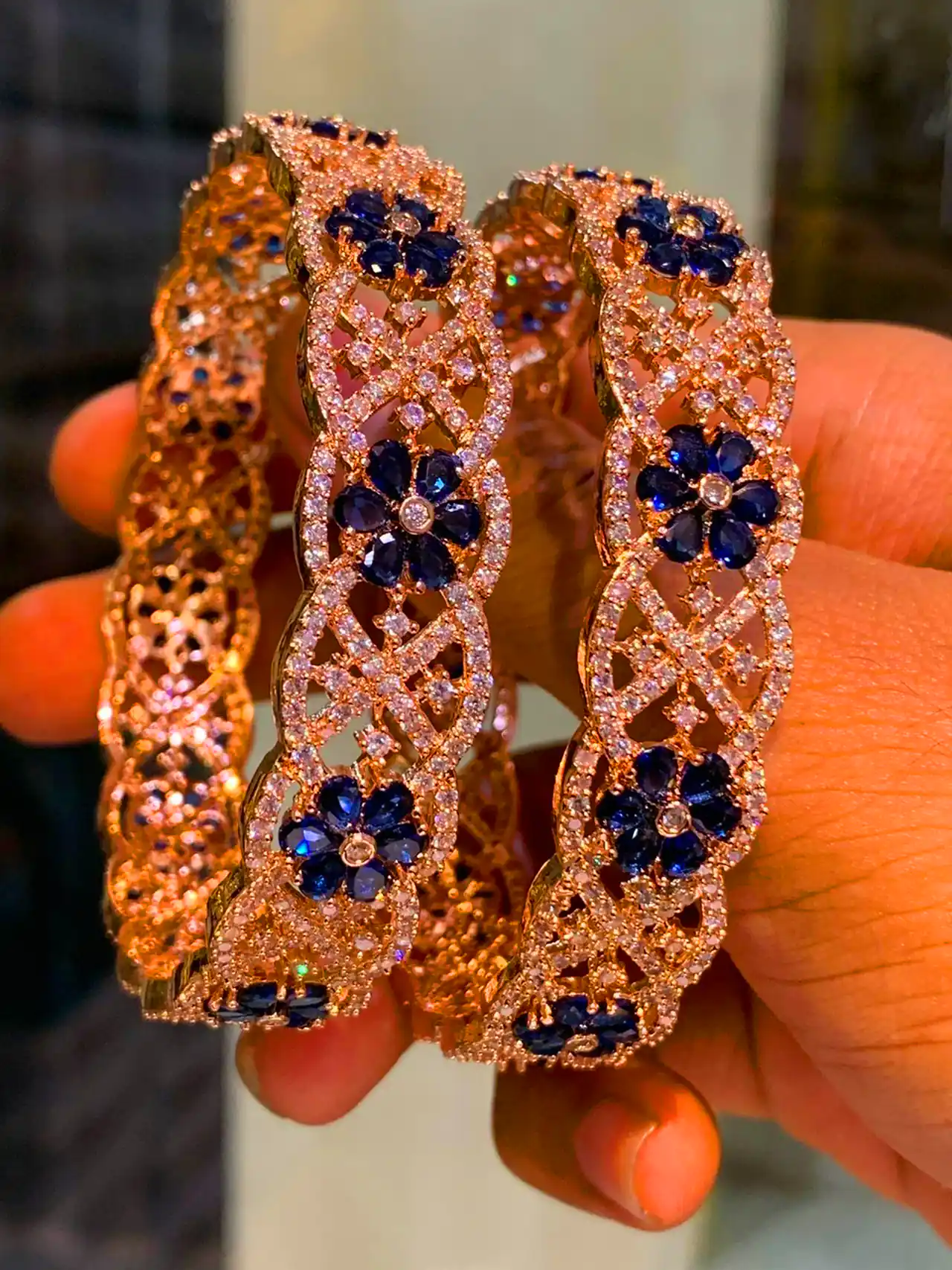 بنگل جواهرنشان لاکچری