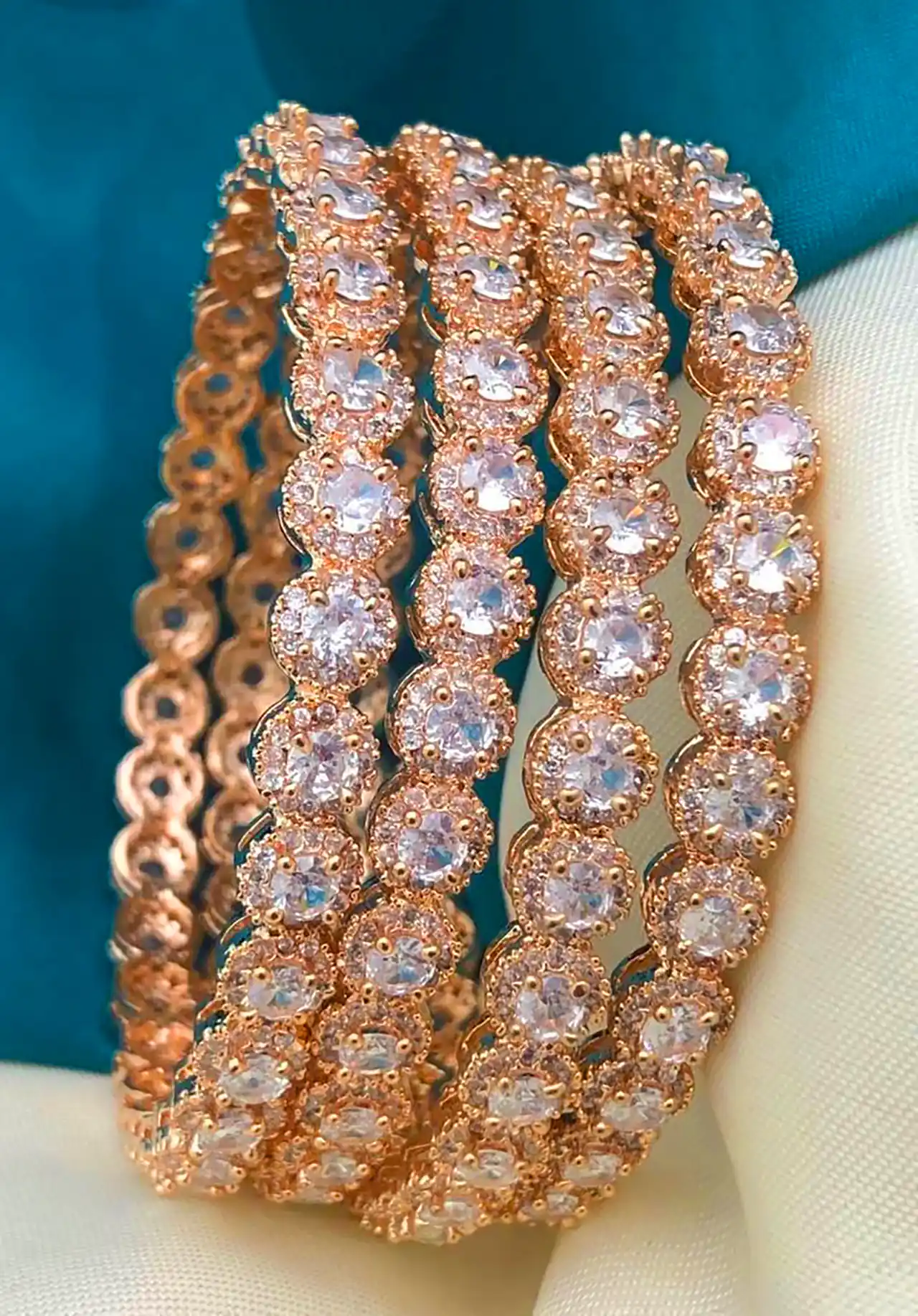 بنگل جواهرنشان لاکچری