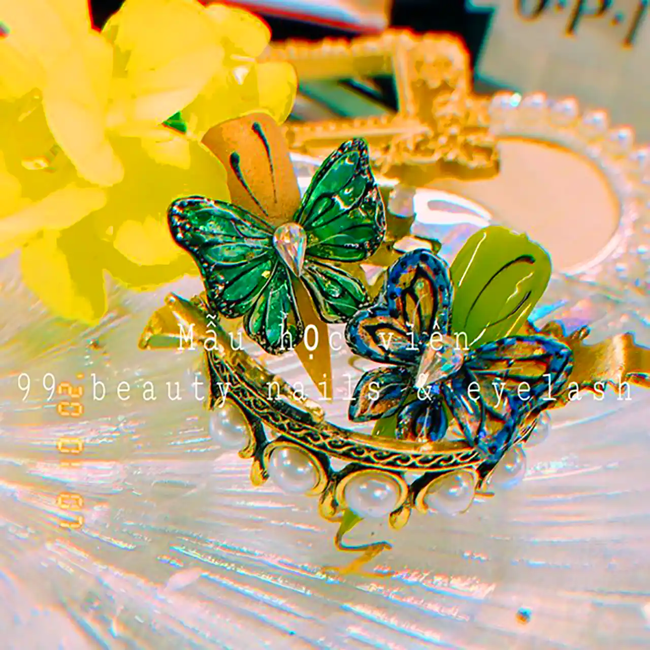 بنگل خاص پروانه ای