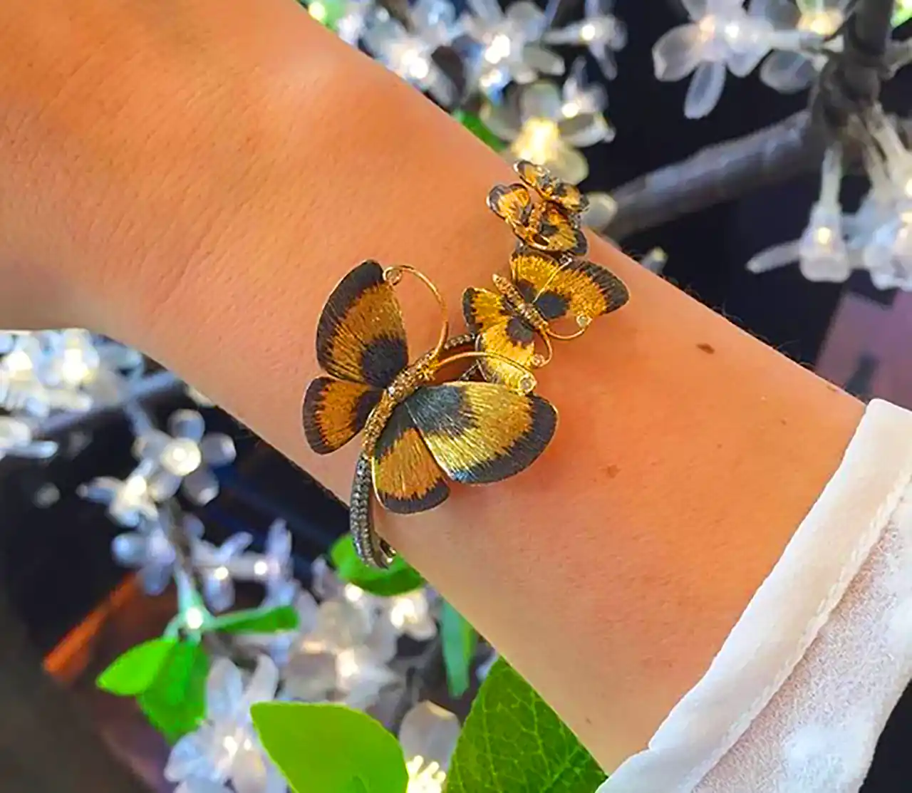 بنگل خاص پروانه ای