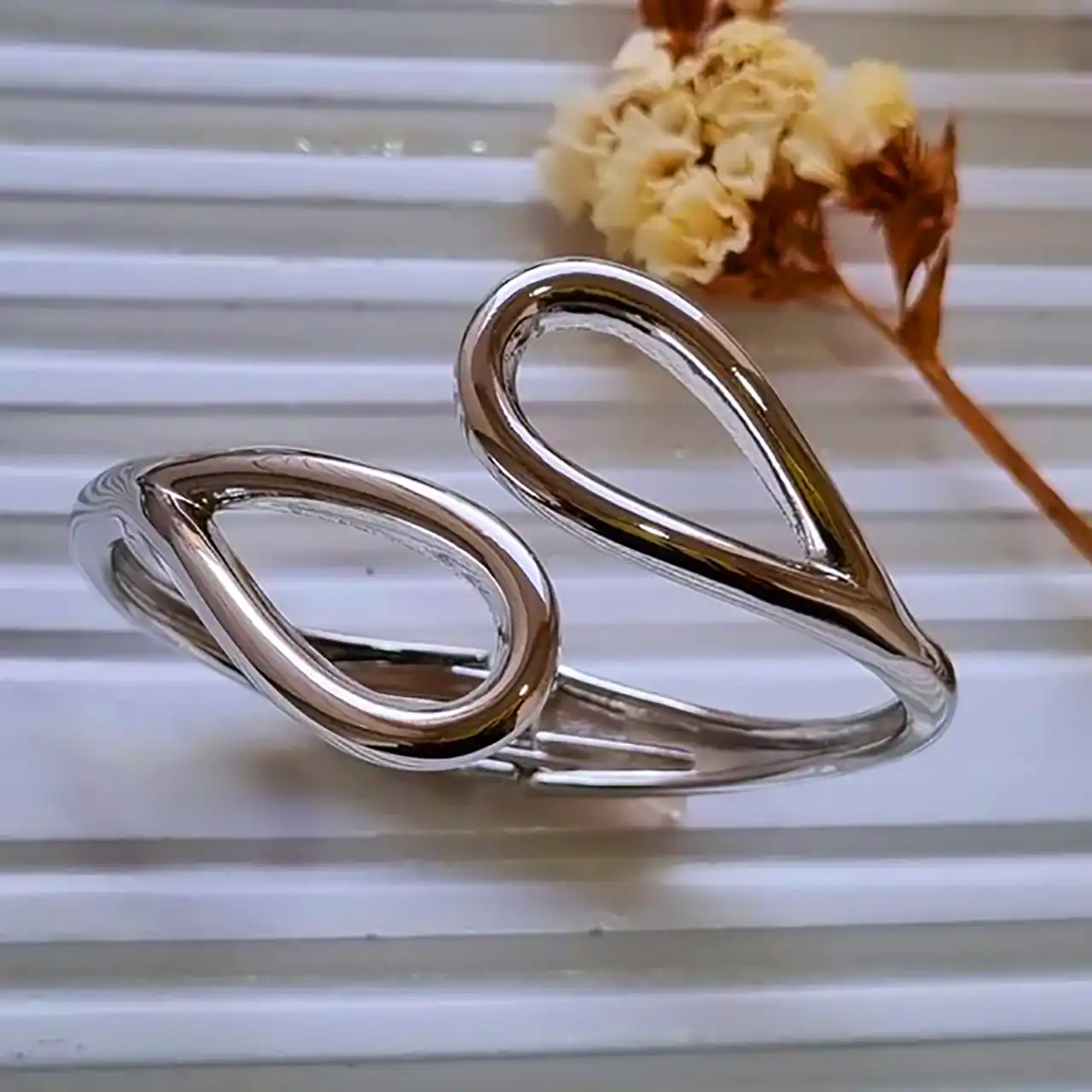 بنگل شیک نقره دخترانه