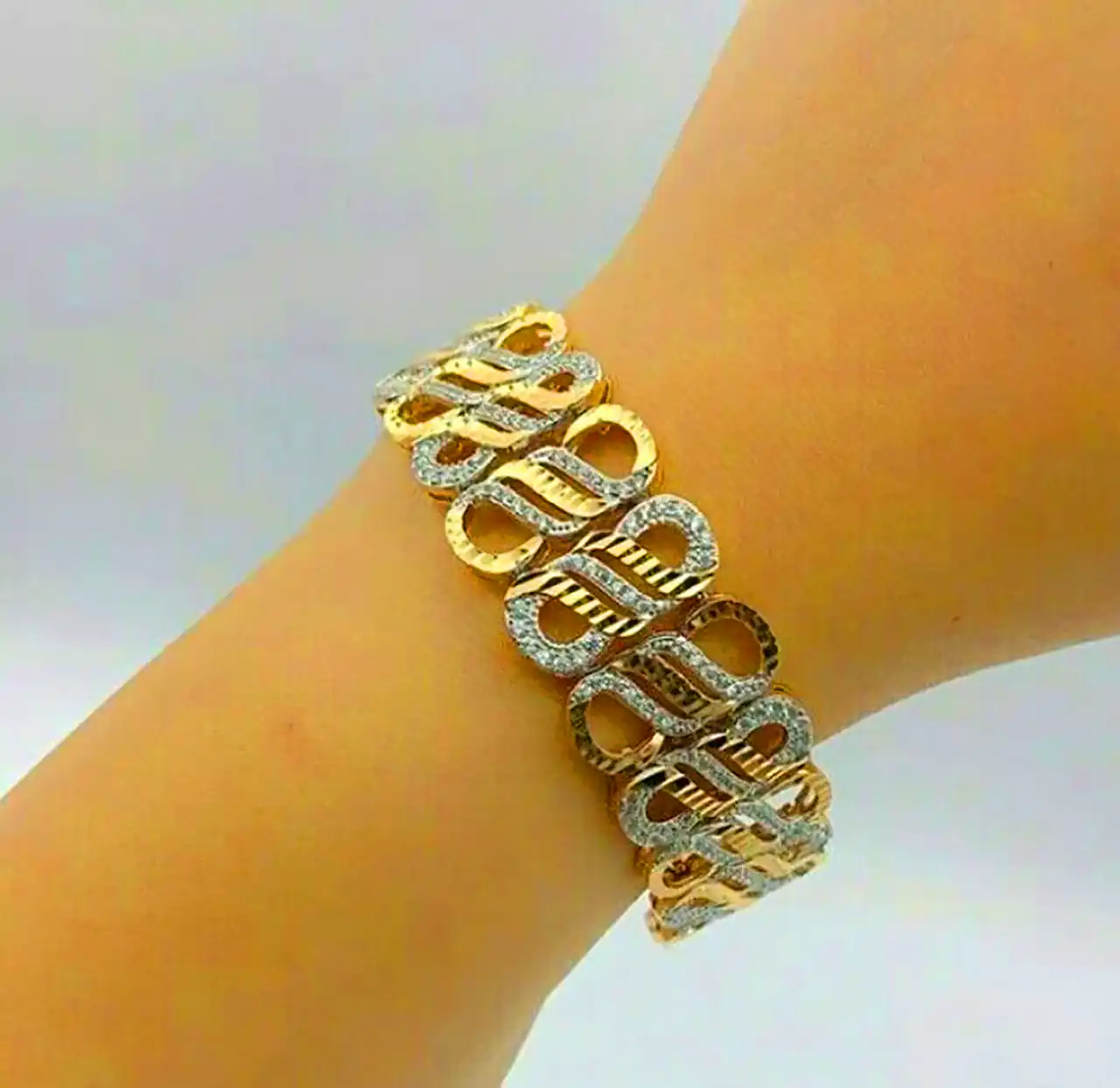 بنگل طلا ژورنالی خاص