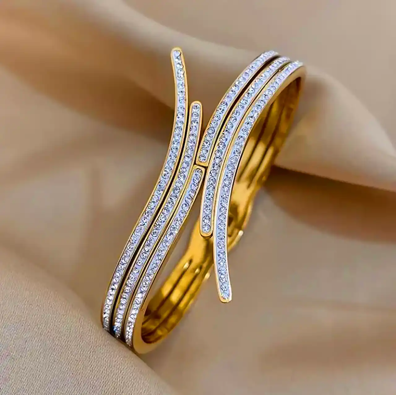 بنگل طلا ژورنالی خاص