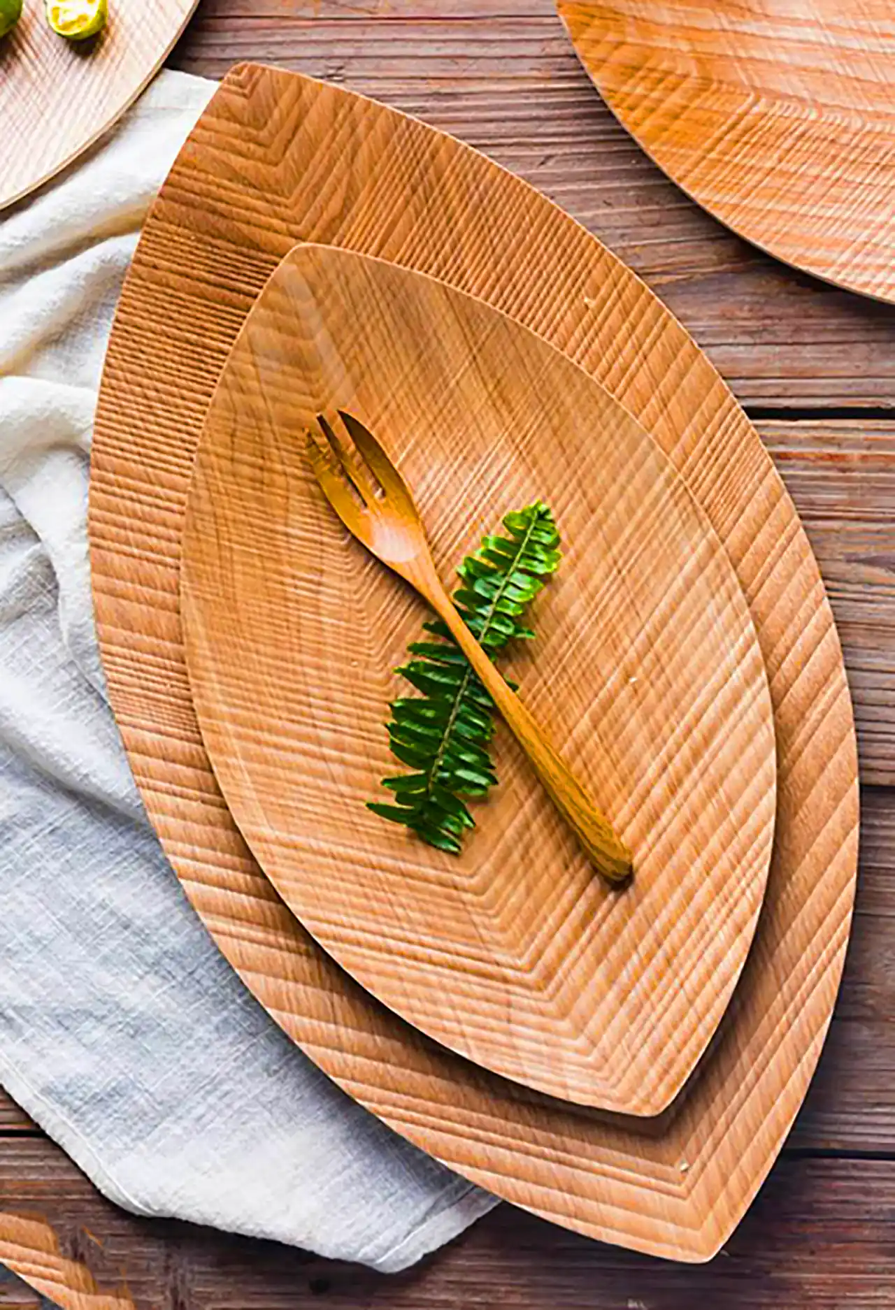 بشقاب مدرن چوبی