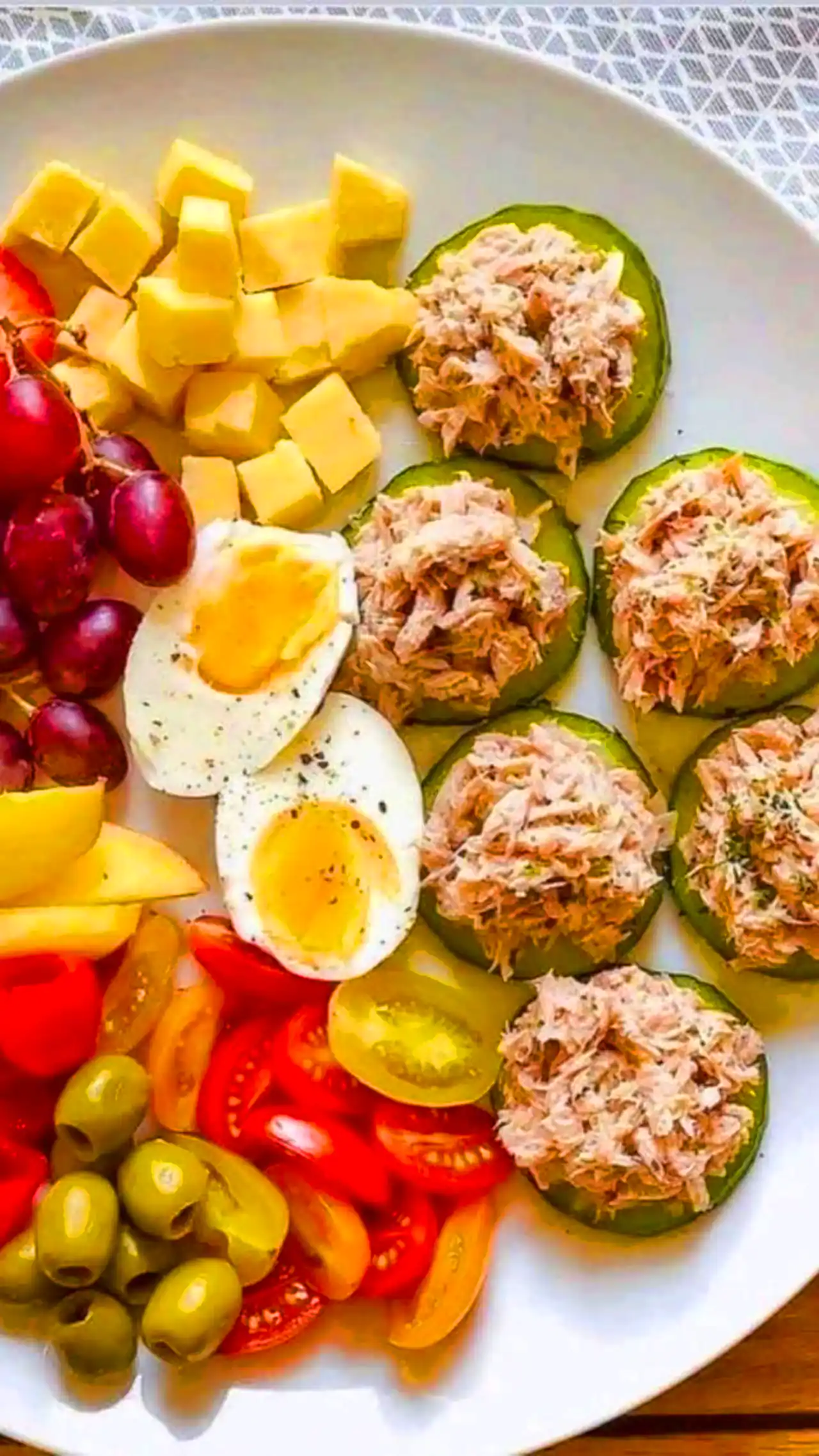 بشقاب غذای رژیمی