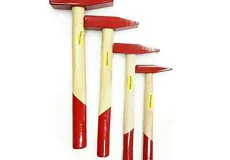 تعبیر خواب چکش + برای زن متاهل و باردار و دختر مجرد و از دید مولف