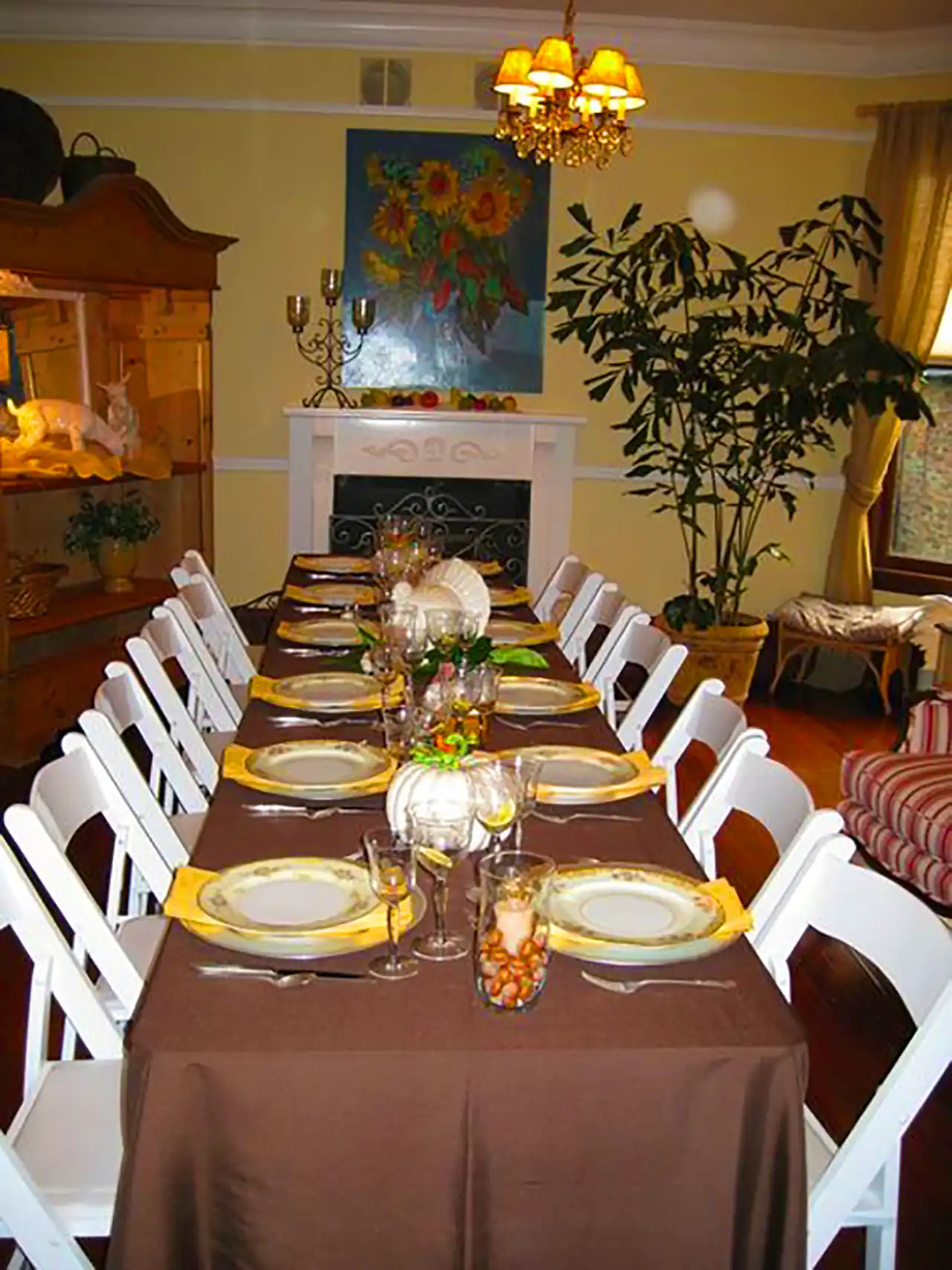 چیدمان میز شام شیک 