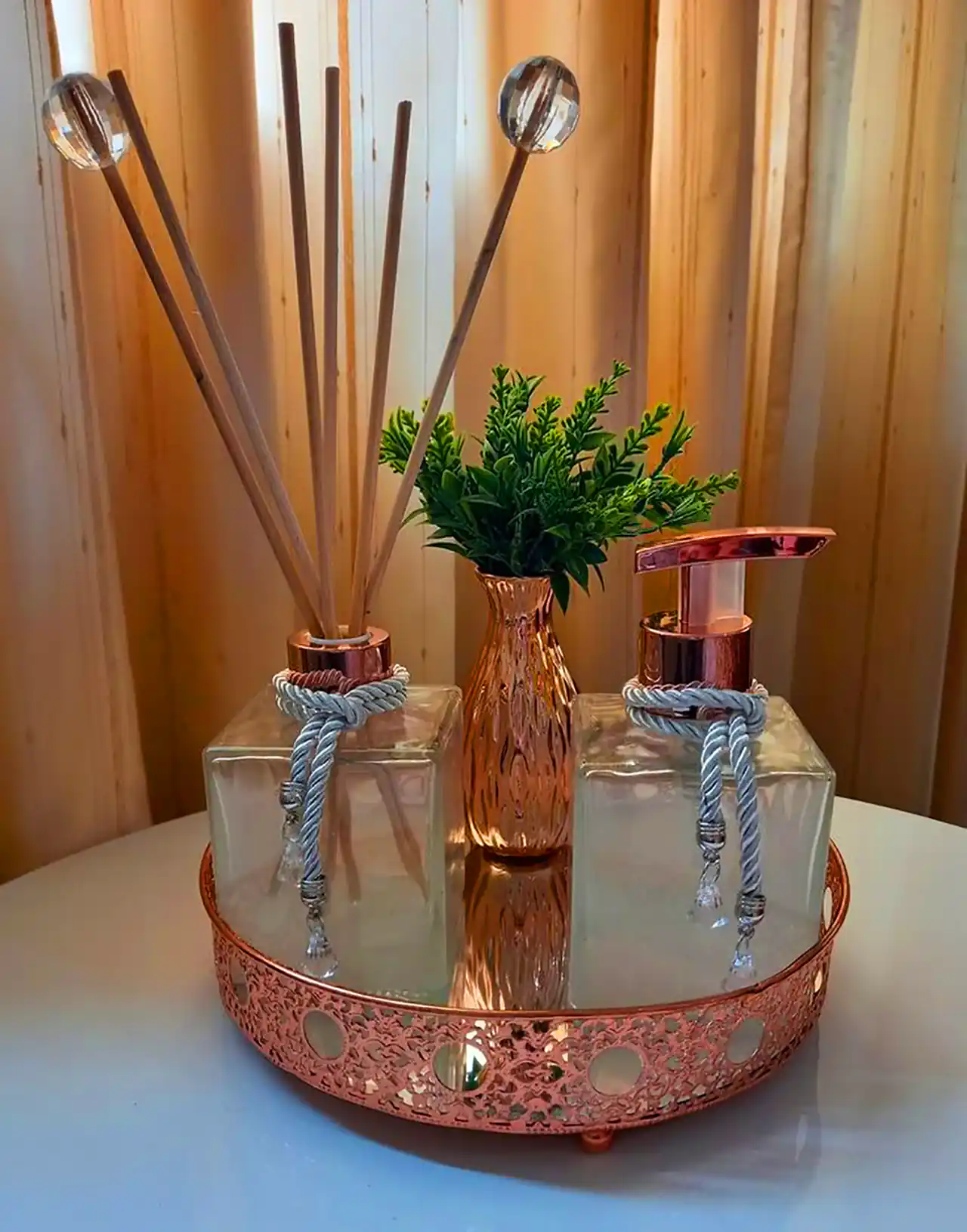 چیدمان یونیک برای روی میز عسلی