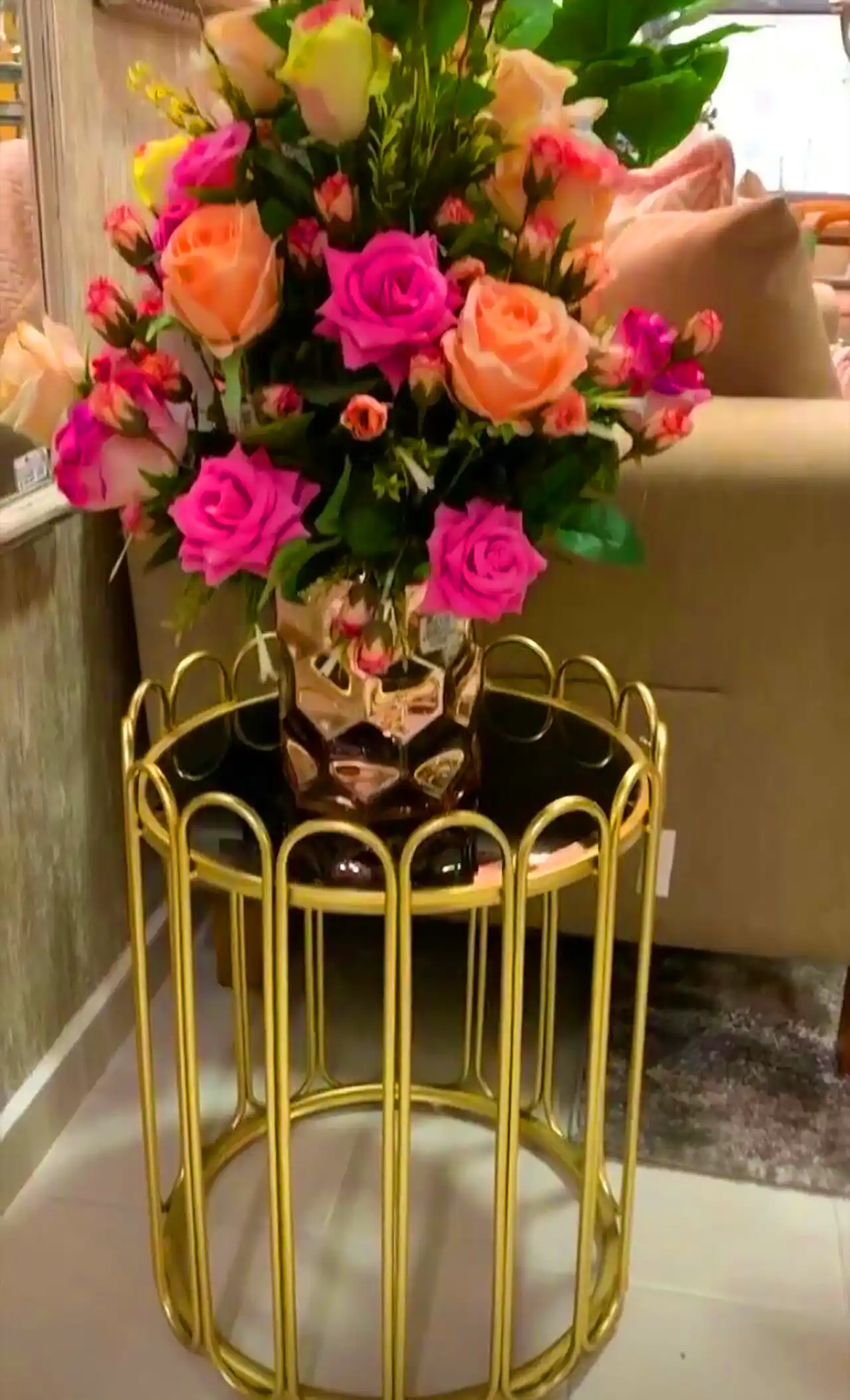 چیدمان یونیک برای روی میز عسلی