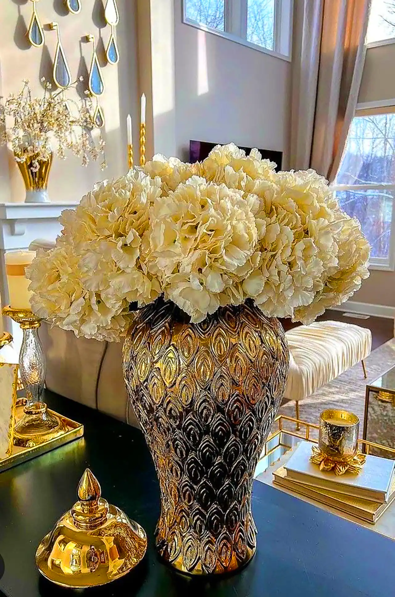 چیدمان یونیک برای روی میز عسلی