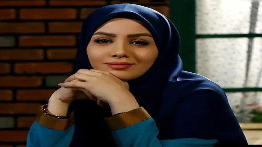 ابراز علاقه مجری زن تلویزیون در برنامه زنده